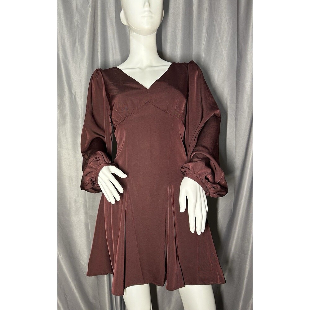 NWT Banana Republic Women’s Fit & Flare Dress Plum Burgundy Purple Size 10 VNeck